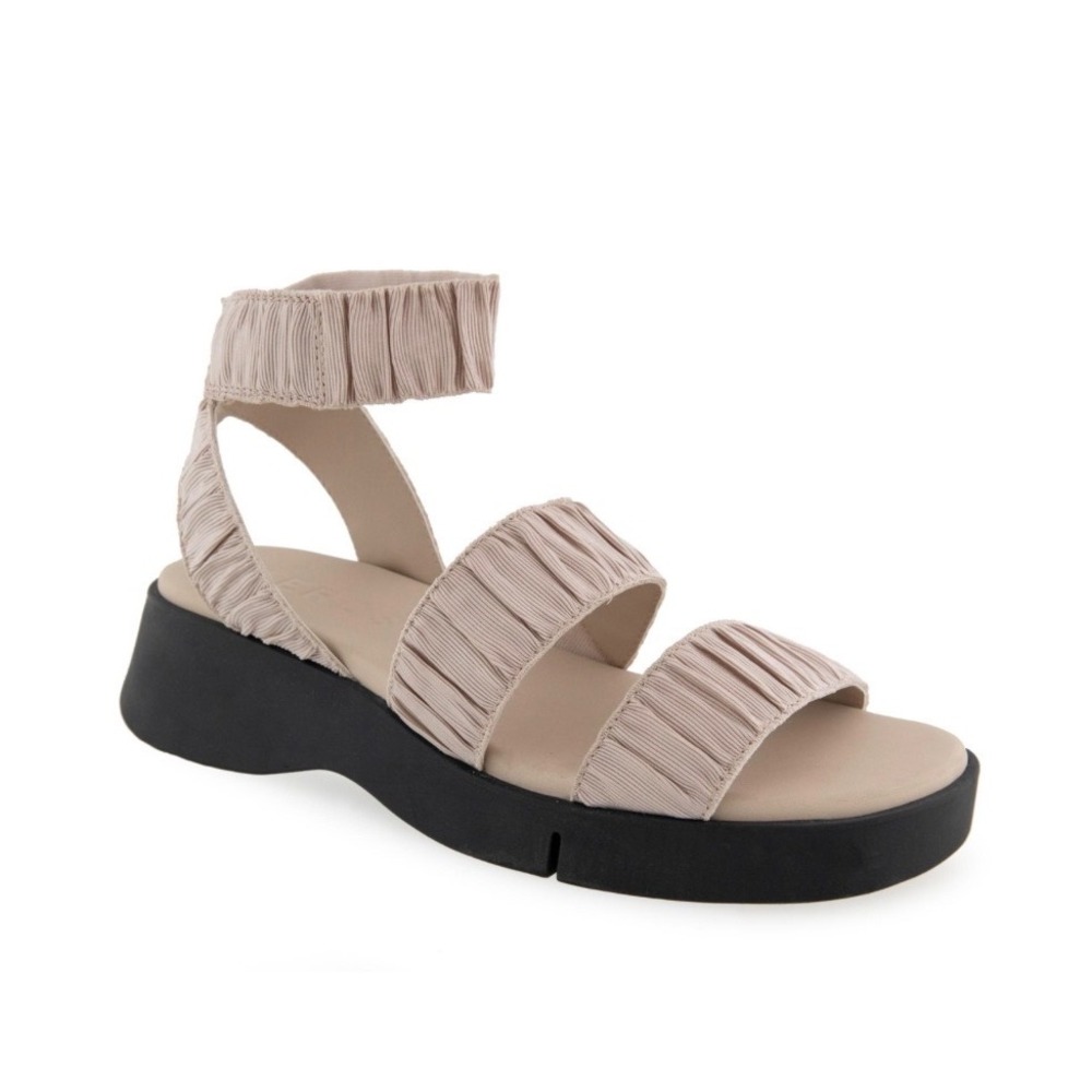 Aerosoles Platform Fiona Sandals Women 11 Beige Chunk Comfort Travel Scandi